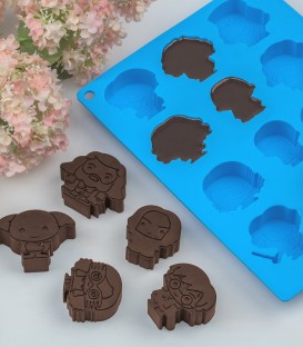 Chocolate molds and ice cubes - Harry Potter Kawaii